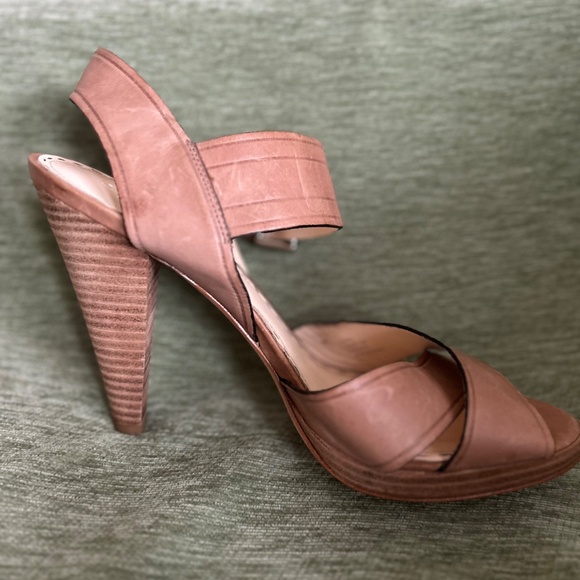 Coach Giana Heels 10 - Picture 7 of 11